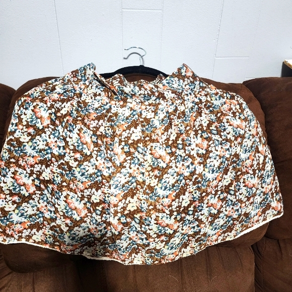 Charlotte Russe Multi floral mini skirt, Size S, lined, elastic waist - Picture 1 of 2